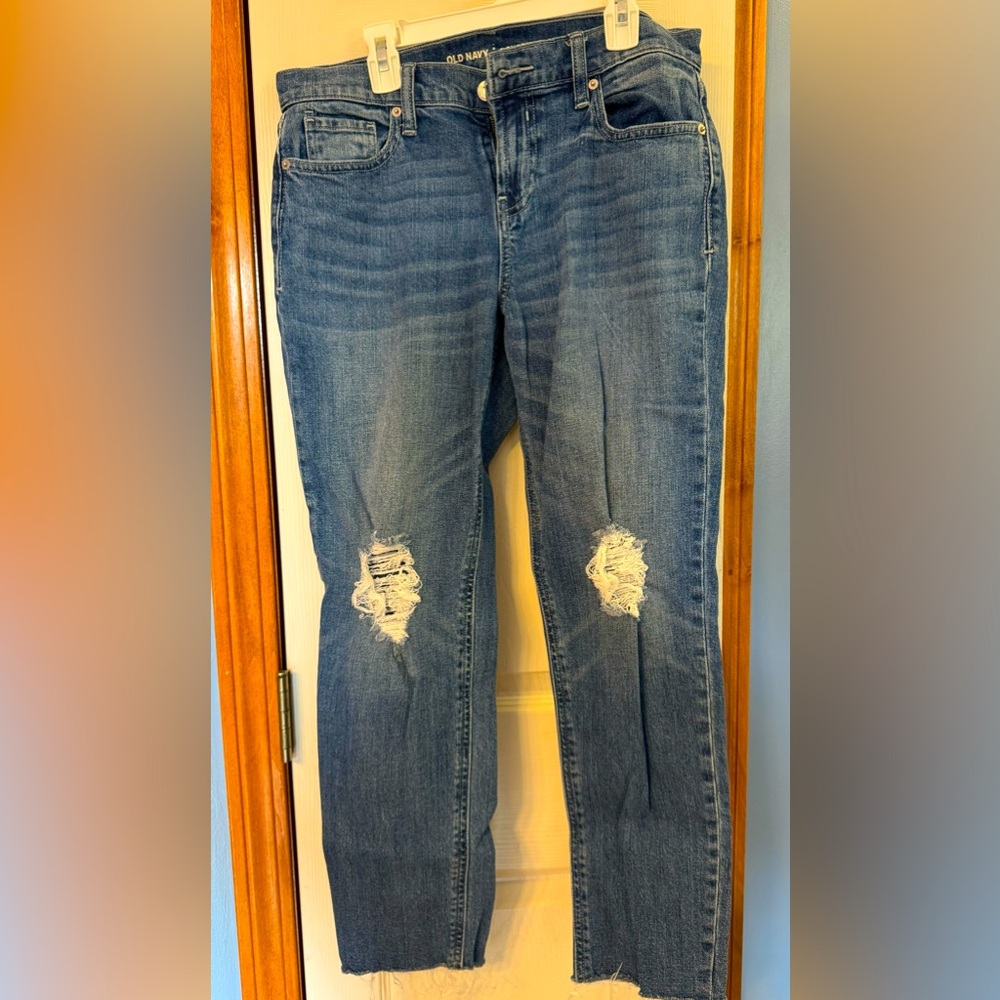 Old Navy boyfriend straight jeans. Woman’s  size 4